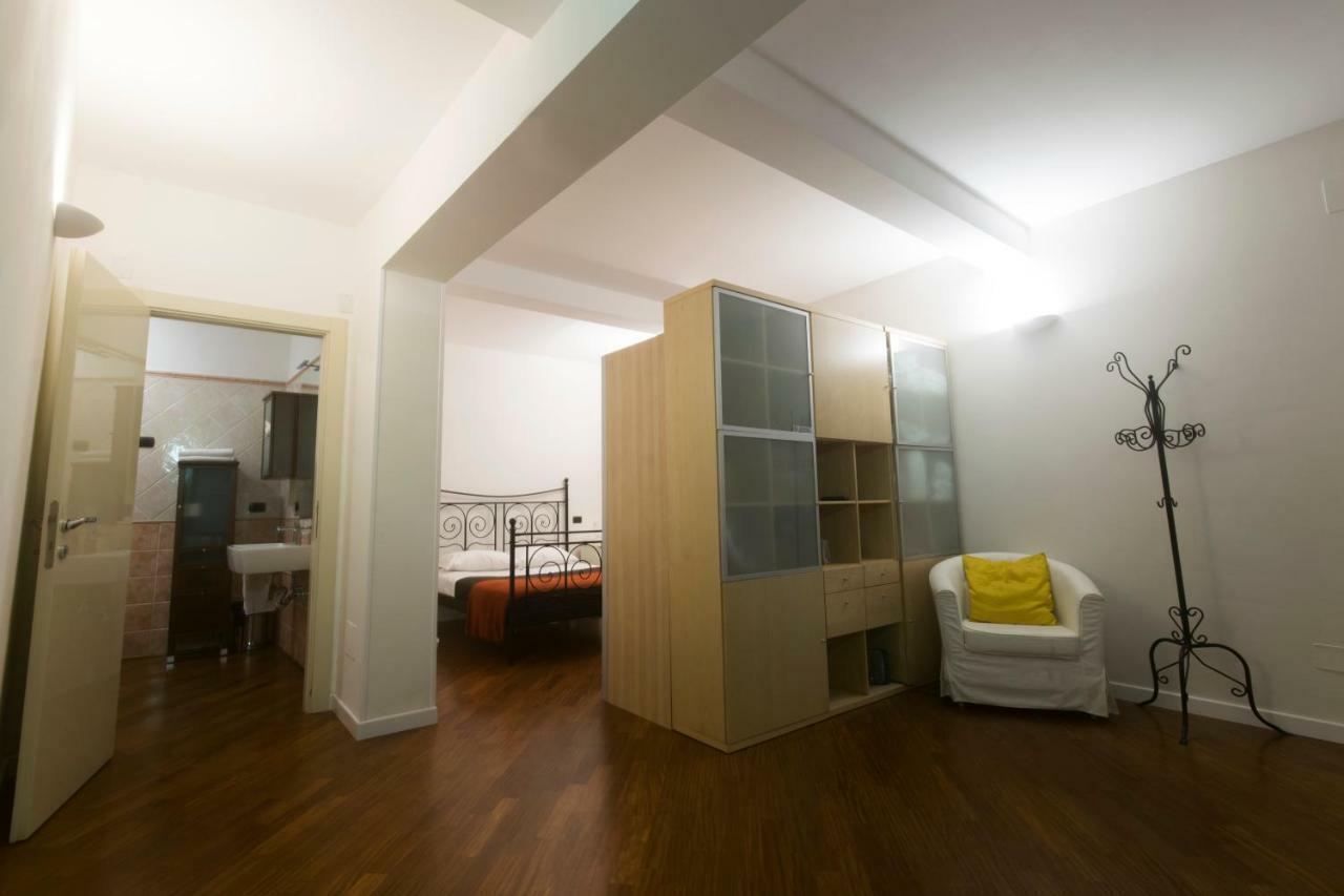 Suite Del Borgo - Affittacamere - Guest House Bologna Ngoại thất bức ảnh