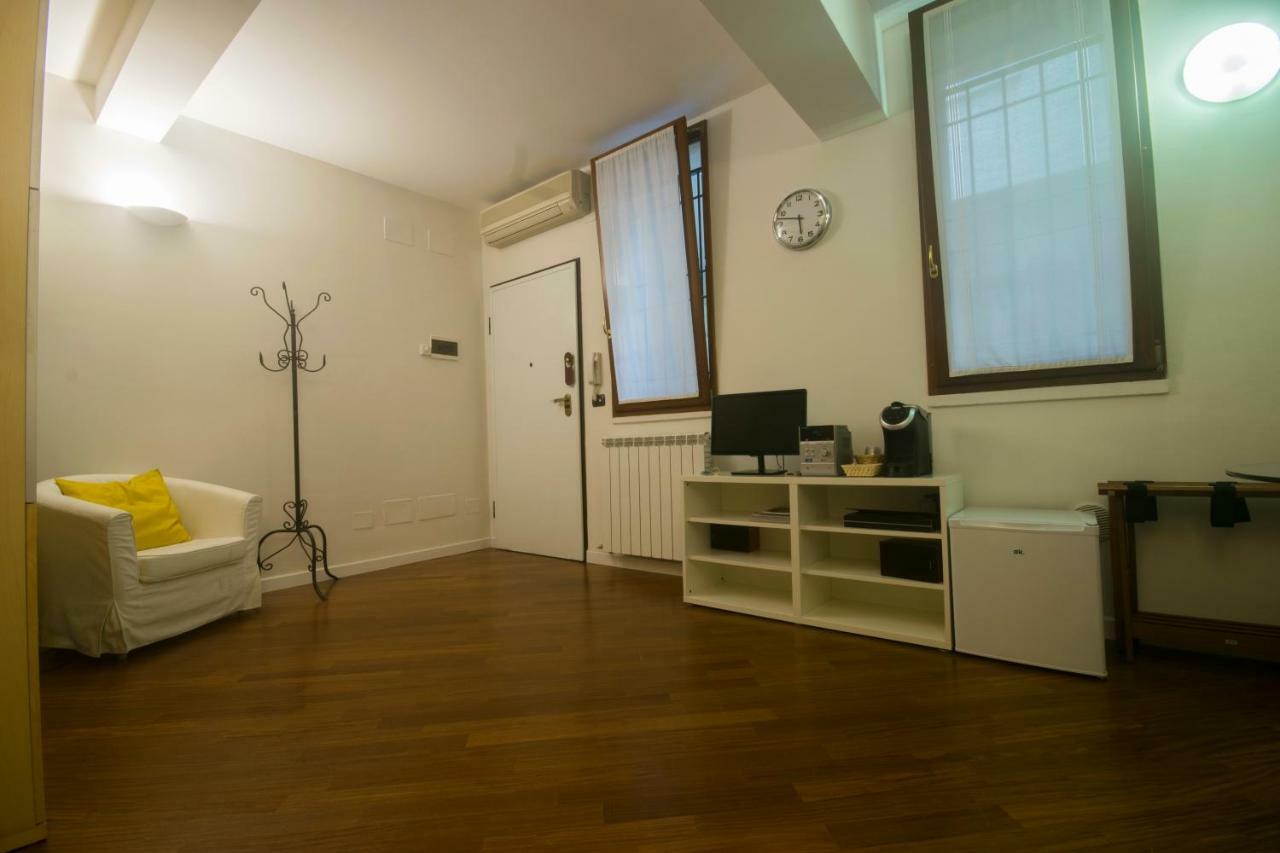 Suite Del Borgo - Affittacamere - Guest House Bologna Ngoại thất bức ảnh