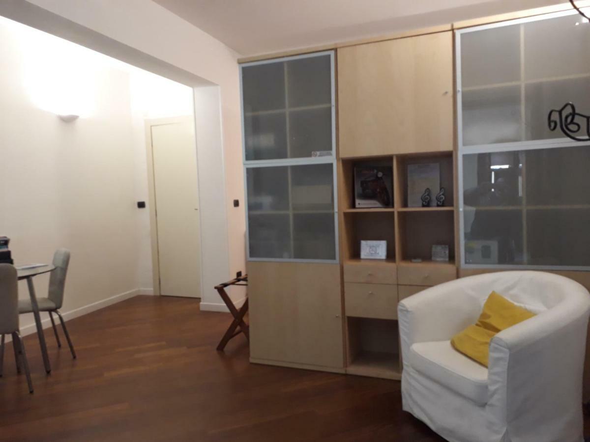 Suite Del Borgo - Affittacamere - Guest House Bologna Ngoại thất bức ảnh